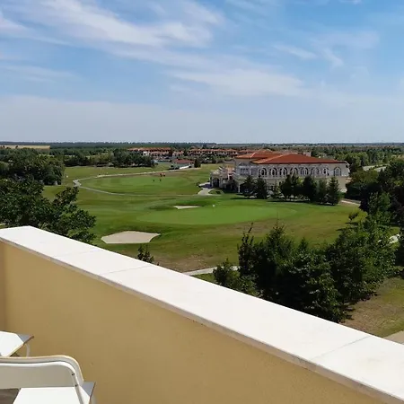 Apartament Sunrise At Lighthouse With 18th Hole View Bałczik